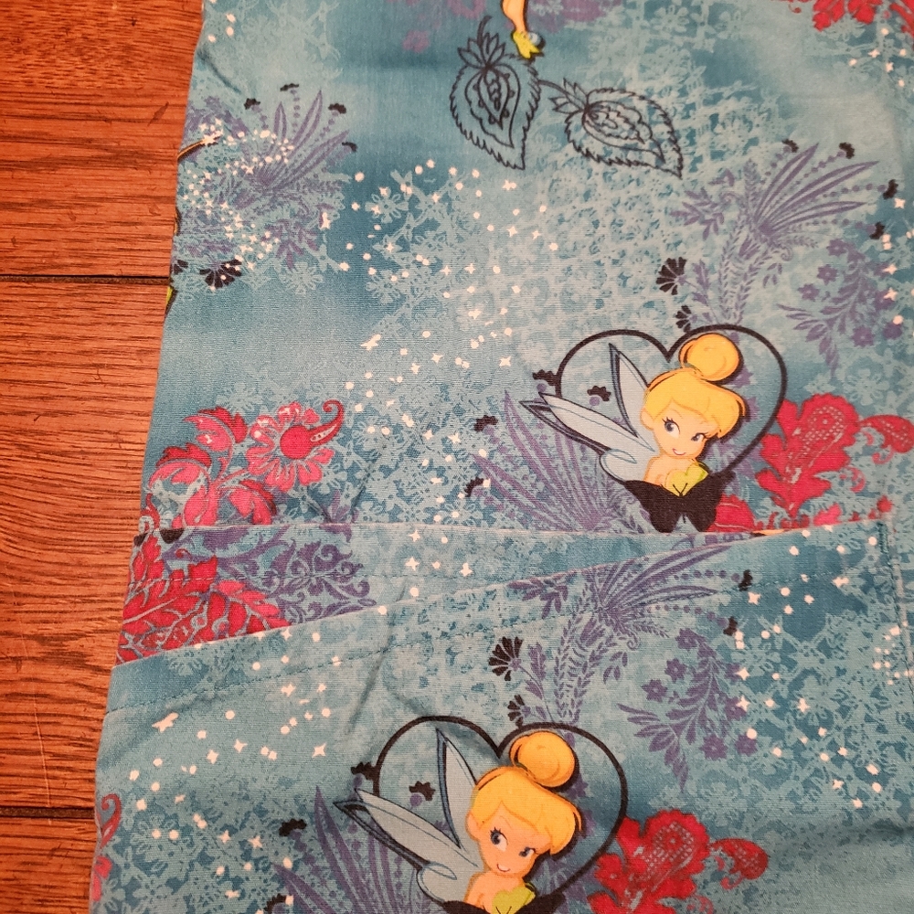 Scrub tops - Picture 8 of 16